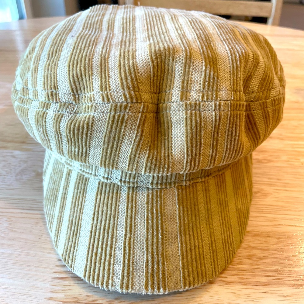 Gigi Pip Corduroy Fabric Cap.